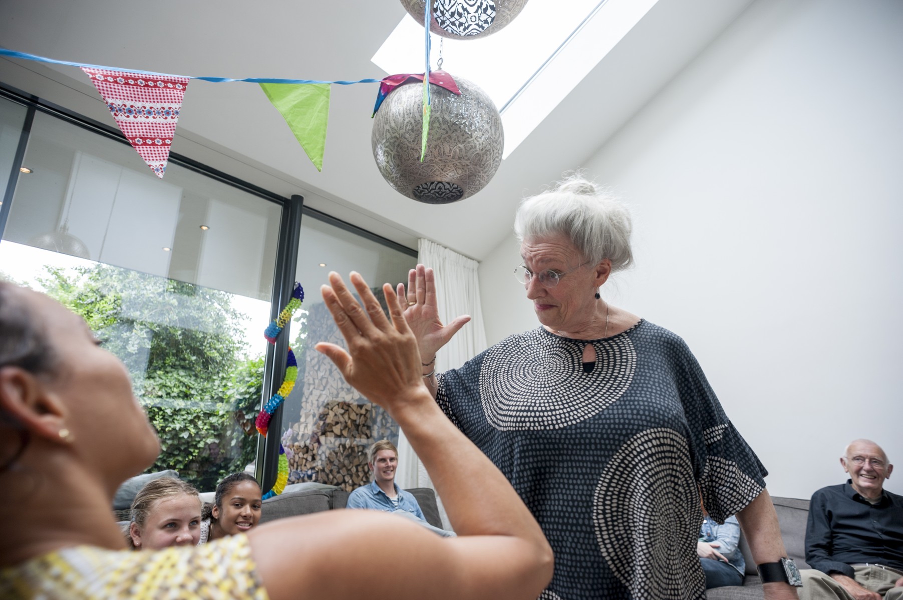Keys to Women’s Resilience After 80: More Education, Less Stress