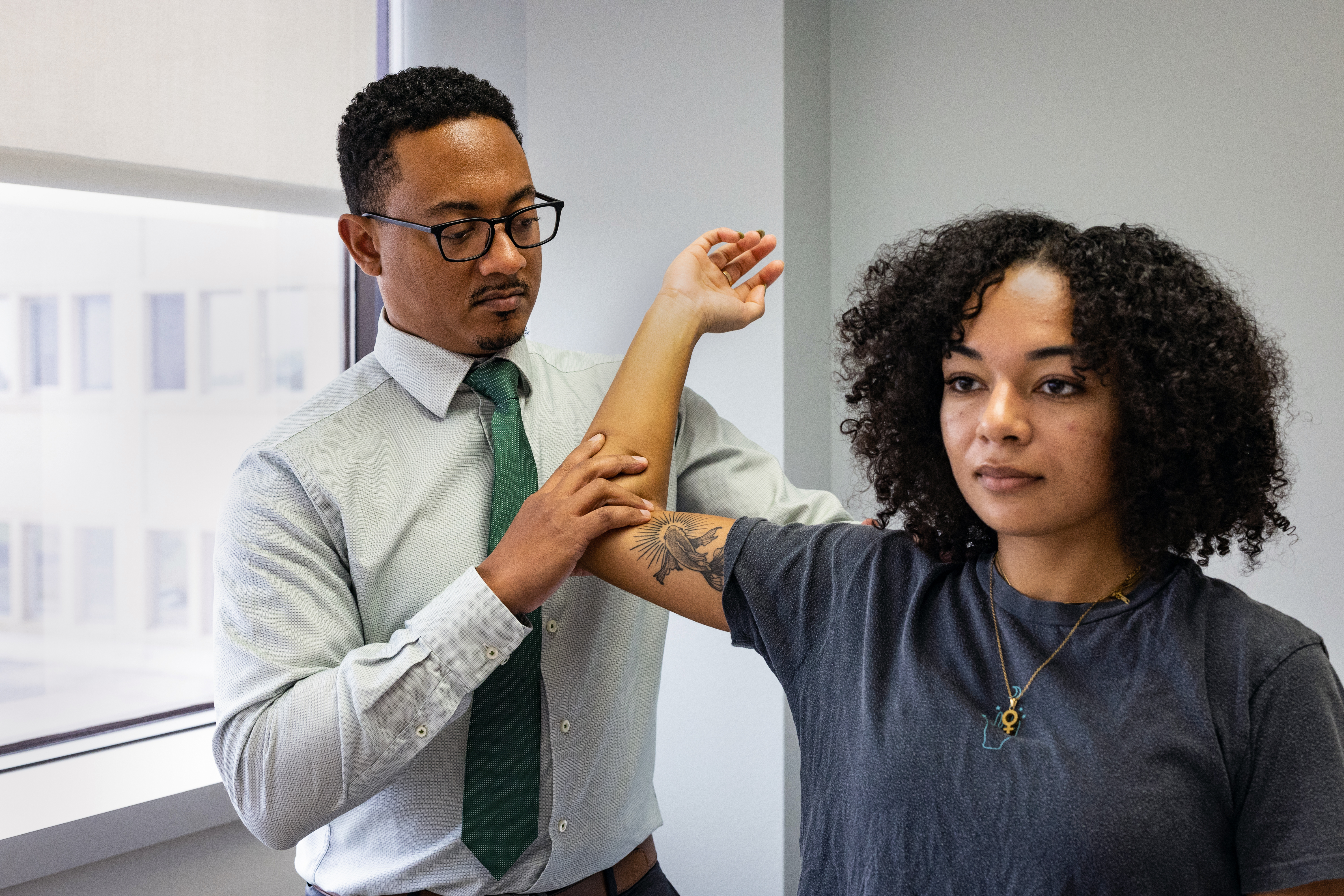Could a vitamin deficiency cause ‘double-jointedness’ and troubling connective-tissue disorder?