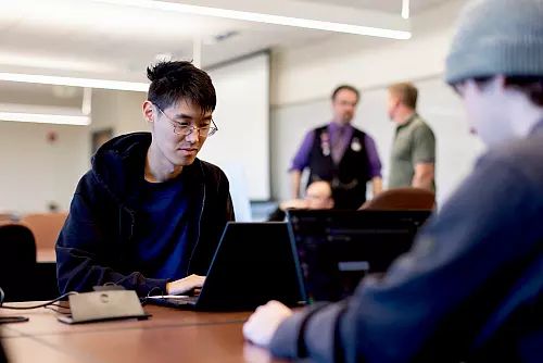 "IU Students and Faculty ‘Gamify’ Technical Training in Partnership with Navy Engineers"