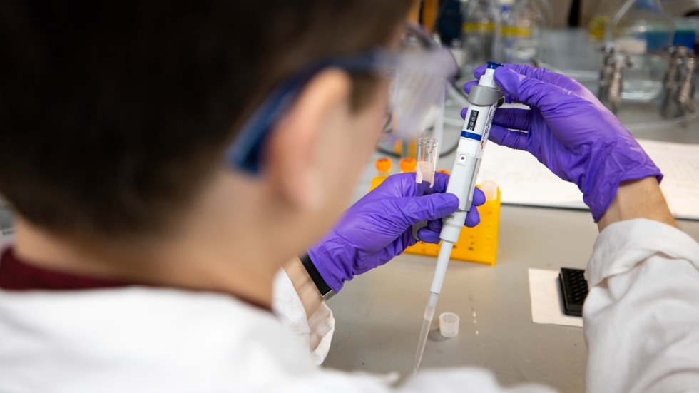 "Eric Sorge: Leveraging synthetic biology to clean arsenic-poisoned water"
