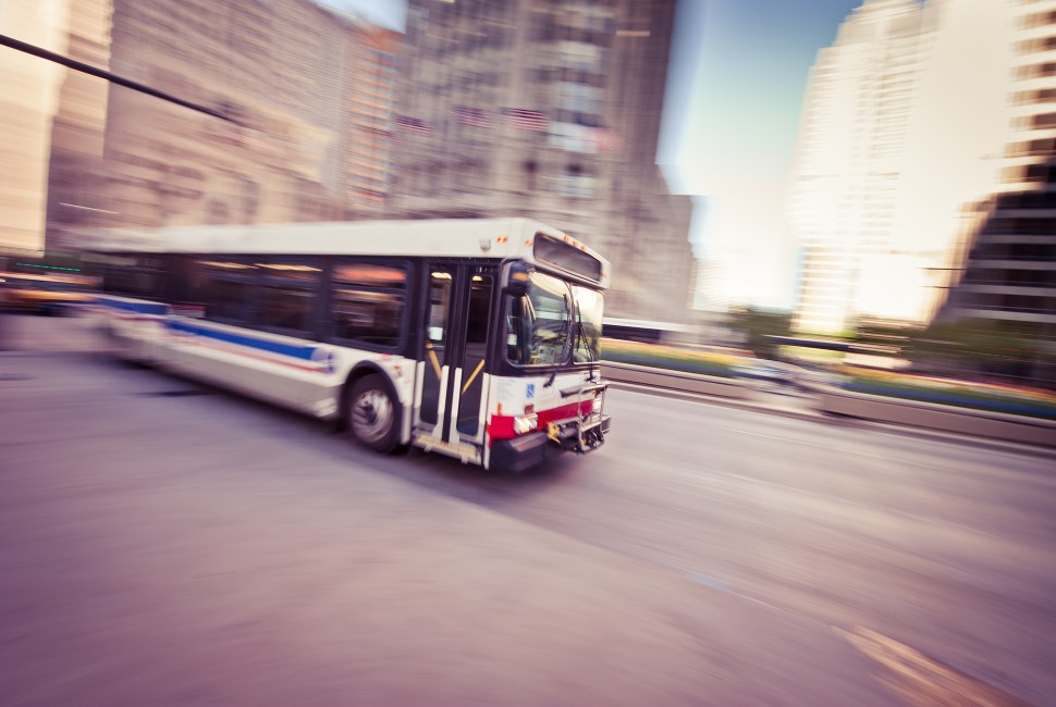 Electrifying Vehicles in Chicago Would Save Lives, Reduce Pollution Inequities