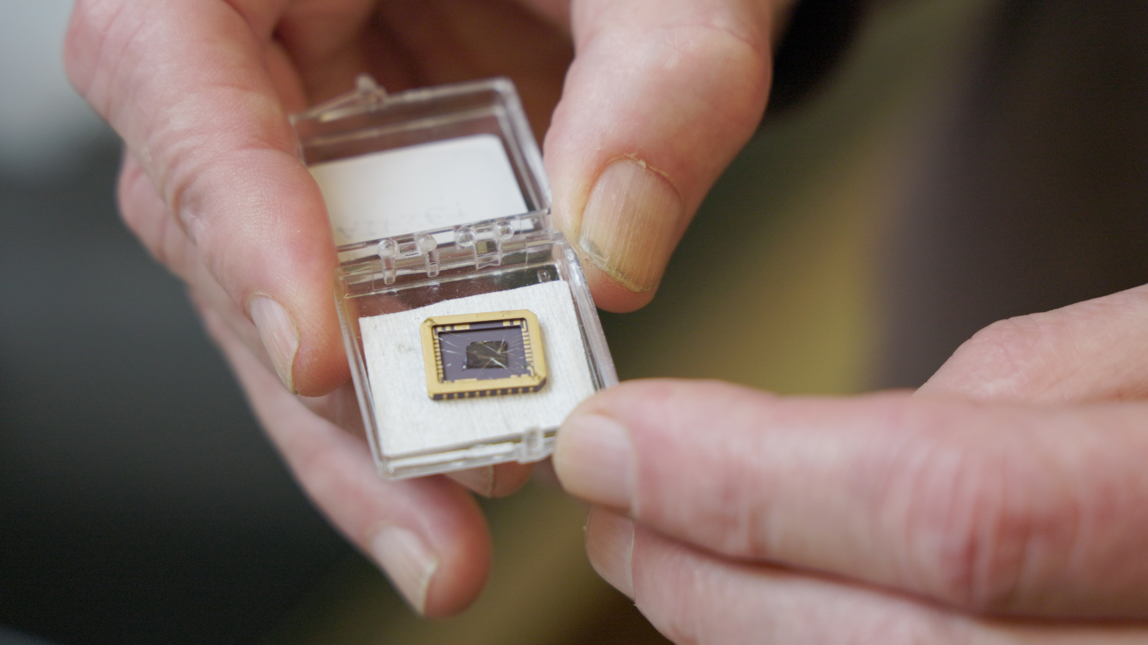 "Researchers Create First Functional Semiconductor Made From Graphene"