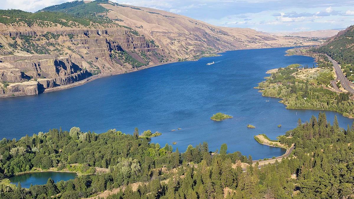 How Magma and Water Shaped the Iconic Columbia River Gorge