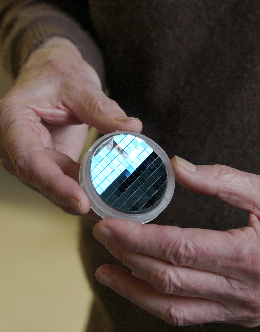 "Researchers Create First Functional Semiconductor Made From Graphene"