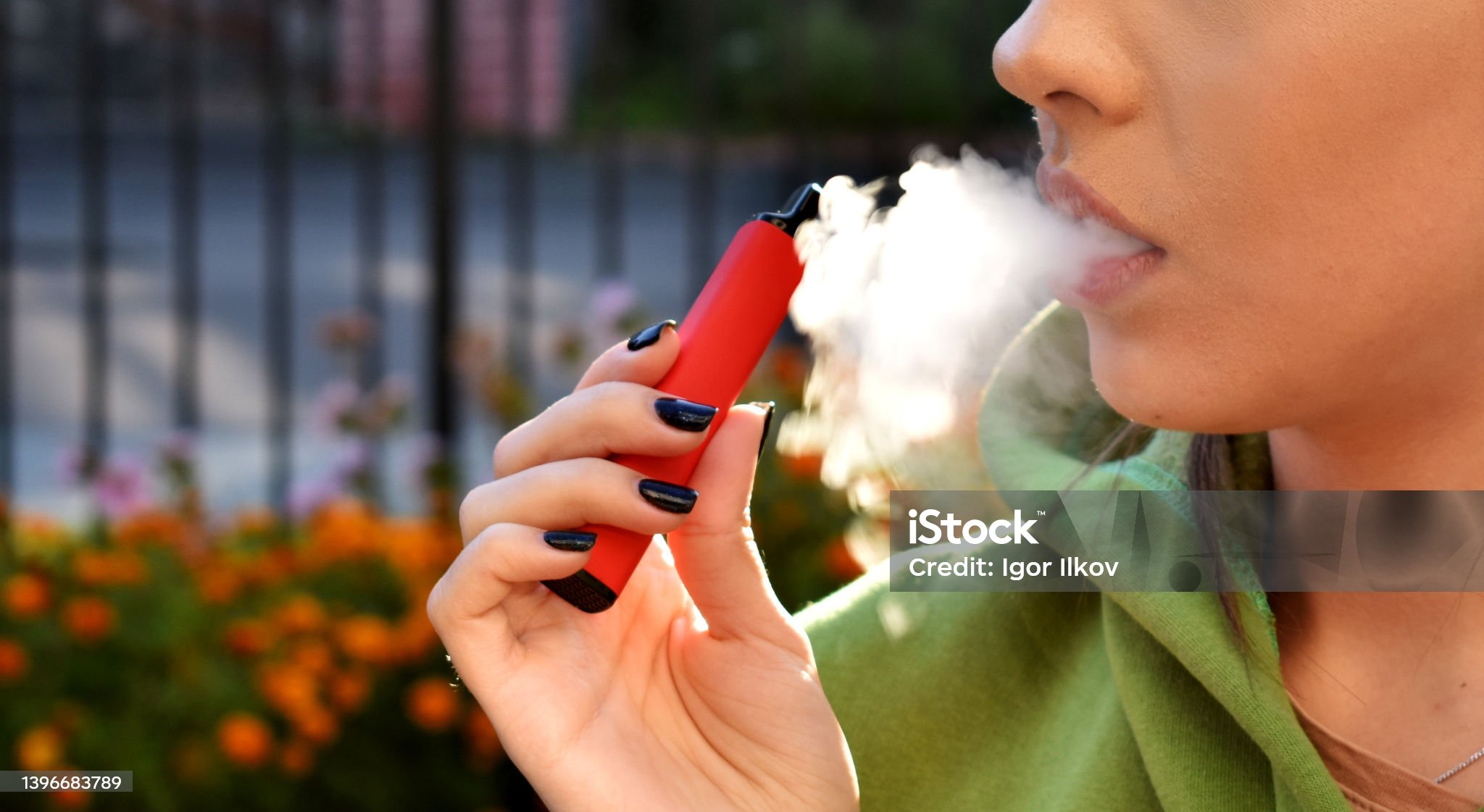 A Study Finds More Pregnant Adolescents Use E-Cigarettes