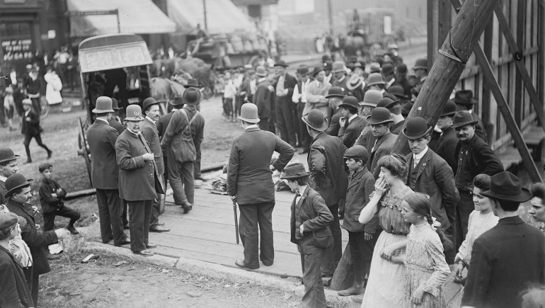 "Chicago history comes alive through interactive databases"