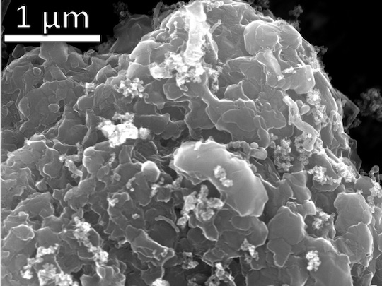"Making Hydrogen From Waste Plastic Could Pay for Itself"