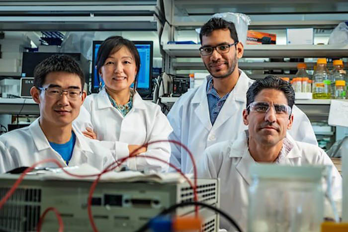 ionic-water-treatment-team-700x467-compressor.jpg
