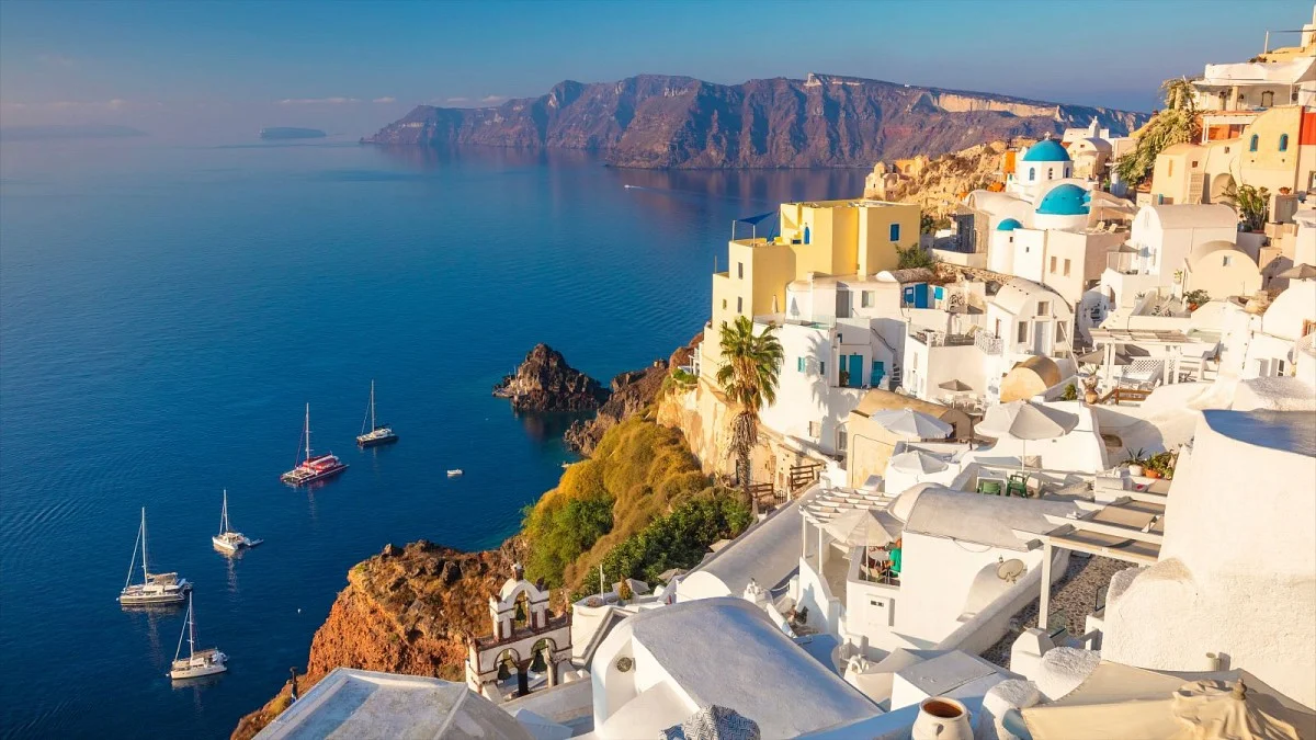 Seismic Imaging Offers Clues to Santorini Eruptions