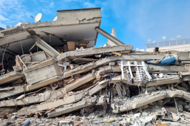 Picture of earthquake ruins