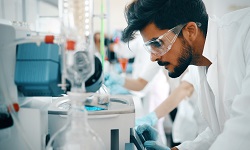 a researcher works in a chemistry lab