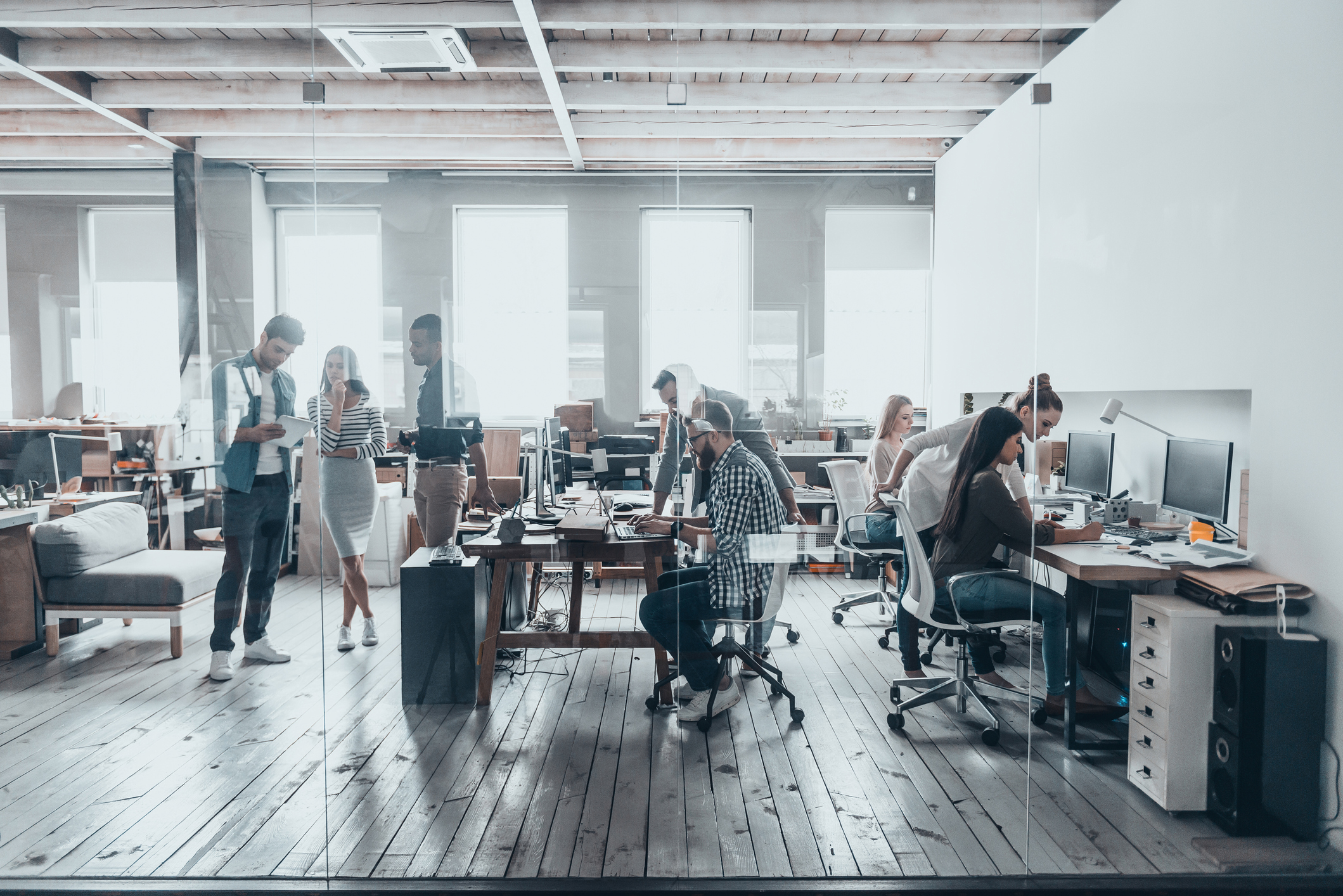 Deserted Office When You’re New to Office Life? Probably Not Ideal