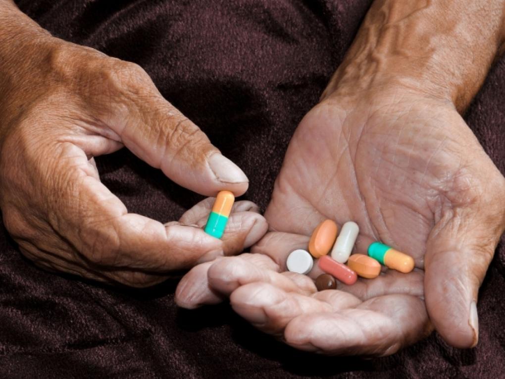Understaffed Nursing Homes in Disadvantaged Neighborhoods More Likely to Overuse Antipsychotics