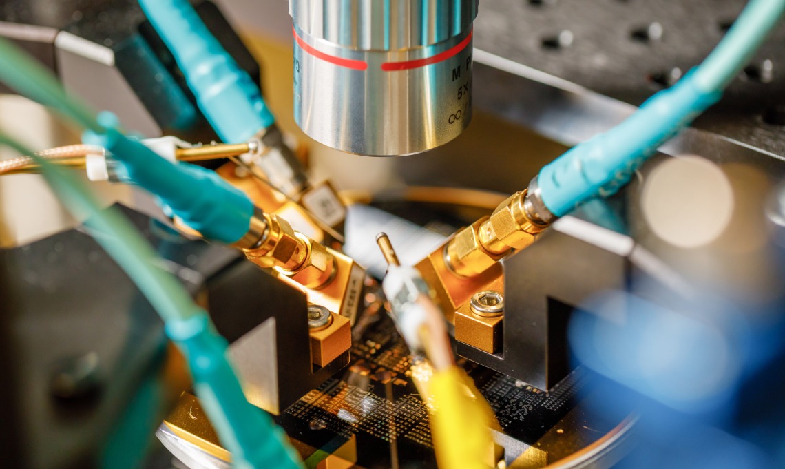 Good Vibrations: New Tech May Lead to Smaller, More Powerful Wireless Devices