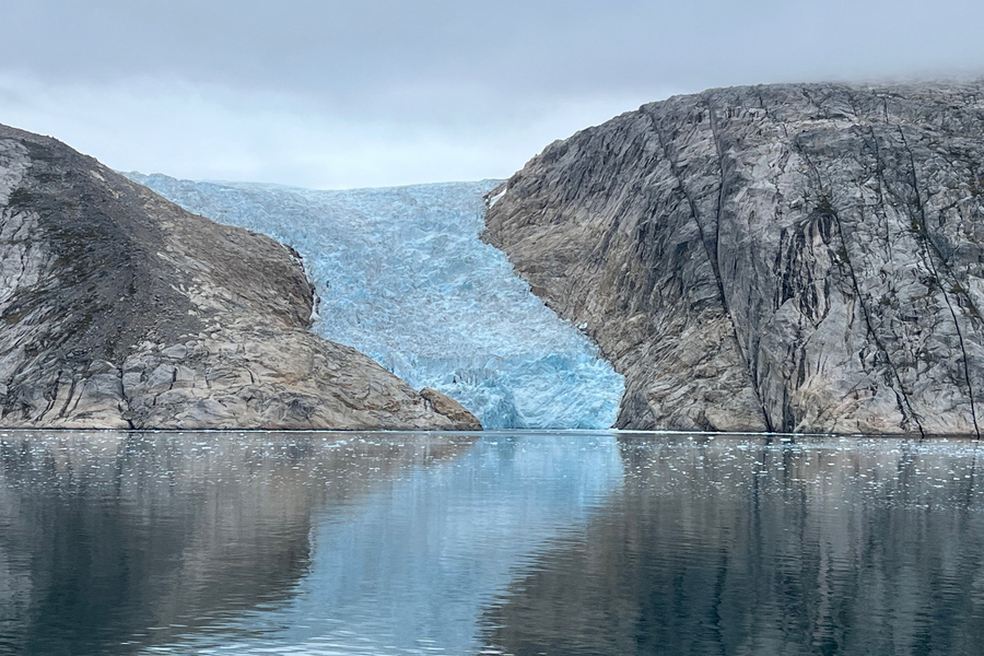 Microscopic Defects in Ice Influence How Massive Glaciers Flow, Study Shows