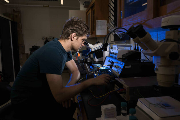 "New Technique Pinpoints Nanoscale ‘Hot Spots’ in Electronics to Improve Their Longevity"