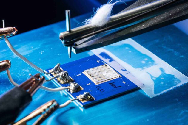 "New Technique Pinpoints Nanoscale ‘Hot Spots’ in Electronics to Improve Their Longevity"