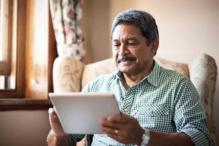 Man using a tablet