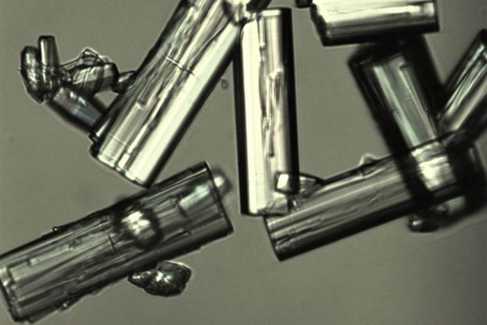 MOF303crystals-700x467-compressor.jpg