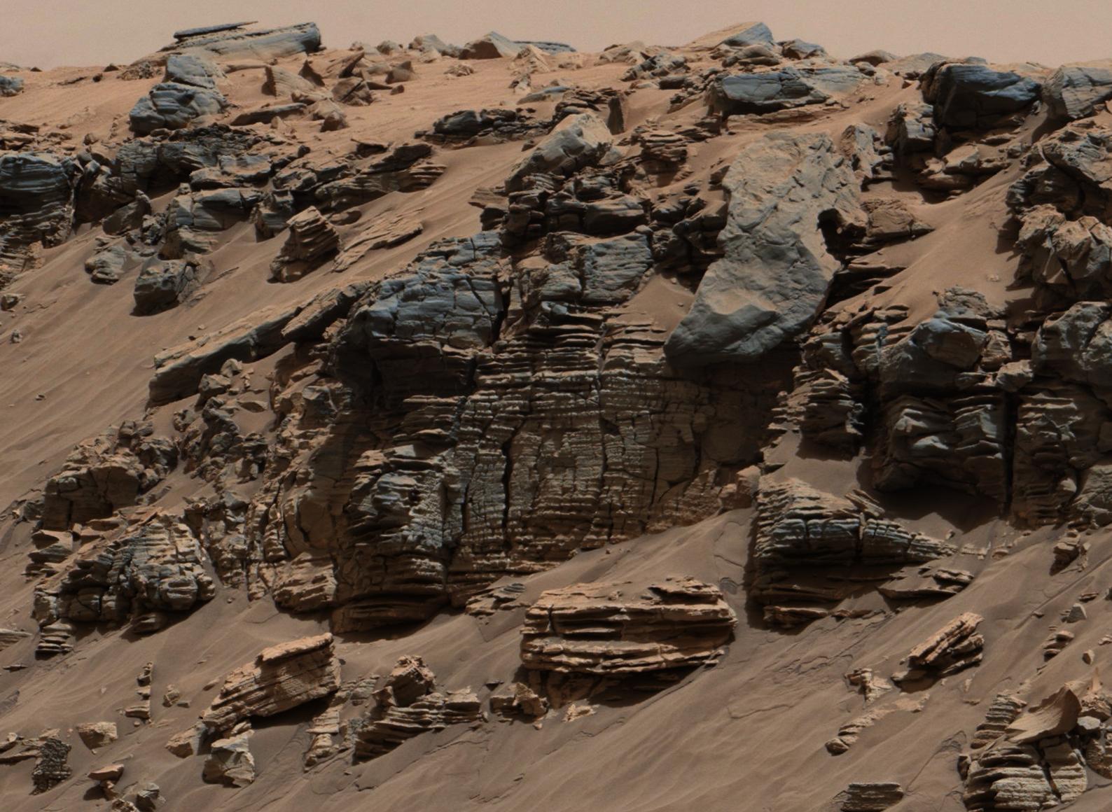 Sedimentary rocks from lower Mount Sharp on Mars