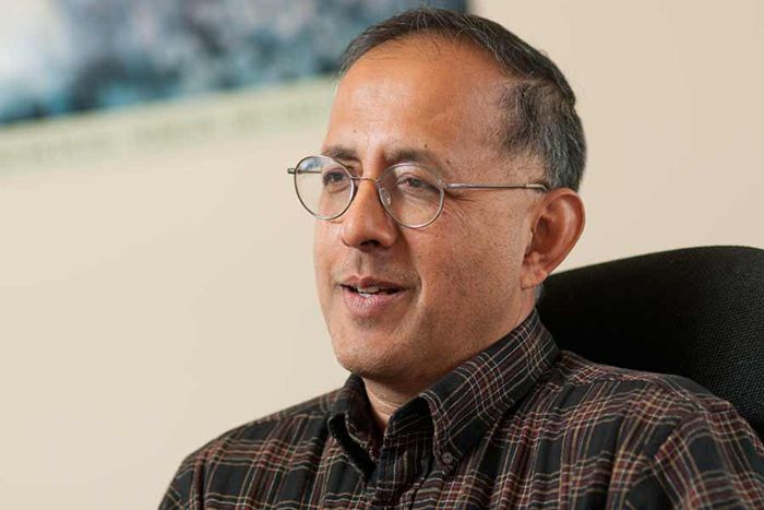Stanford scholar Shanto Iyengar