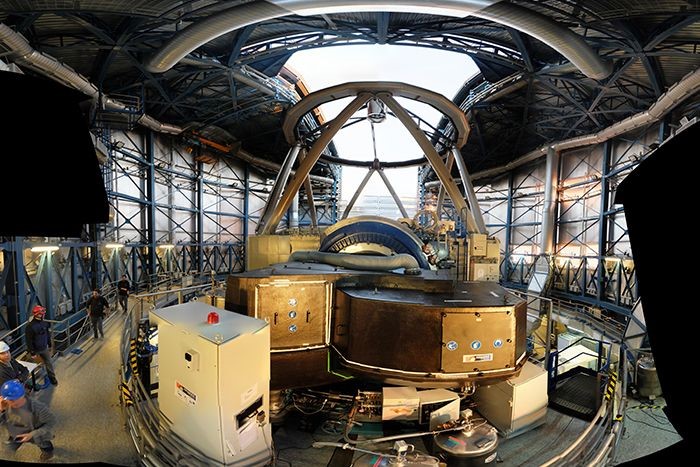 Photo of The SPHERE instrument