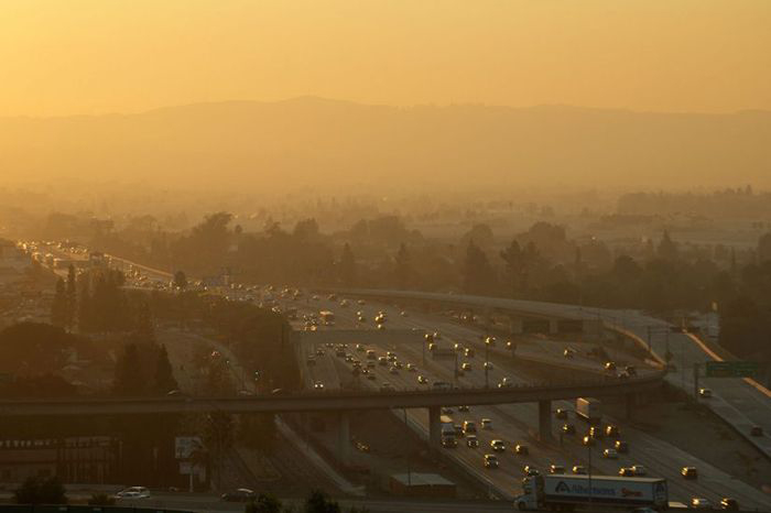 Image of air pollution over LA highway