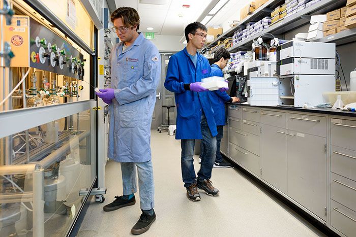 Graduate student Clayton Hardman and postdoctoral scholar Stephen Ho, MD
