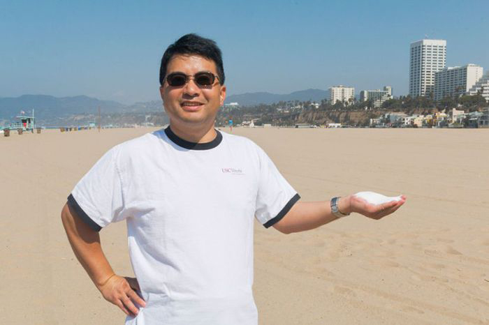Chongwu Zhou