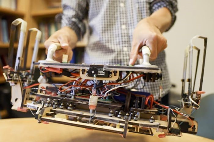 Close up of the robotic gripper made by the Cutkosky lab at Stanford University.