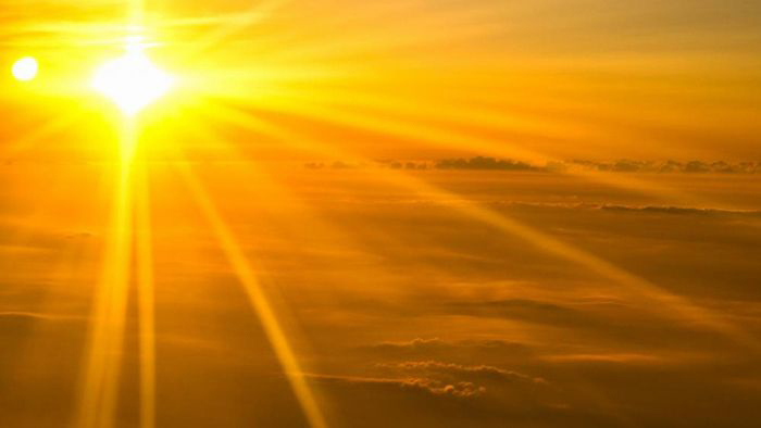 Image: sun on horizon