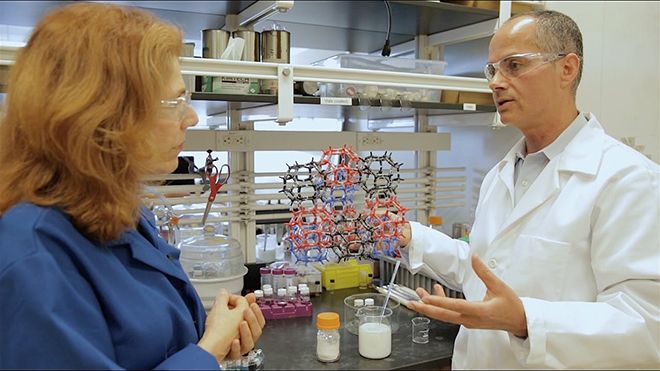 Omar Yaghi explains how to make a MOF and their tremendous ability to absorb gases and liquids, including water directly from low-humidity air.