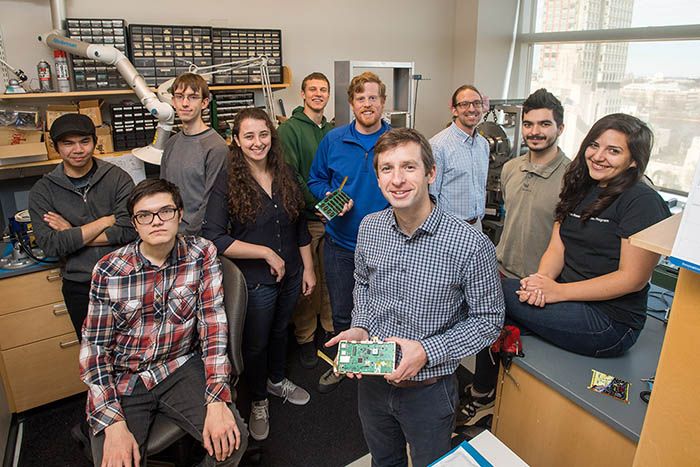 mini-satellite-students-700x467-compressor.jpg