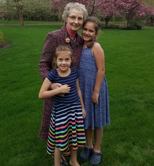 "How One Doctor-Patient Relationship Could Change How Women Are Treated for Gynecologic Cancers; Dalia Jakas with her granddaughters"