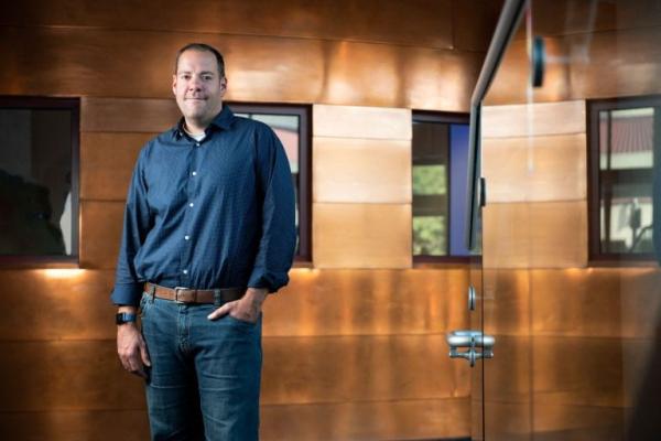 "Wildfires in 2021 emitted a record-breaking amount of carbon dioxide; Steven Davis, UCI professor of Earth system science"