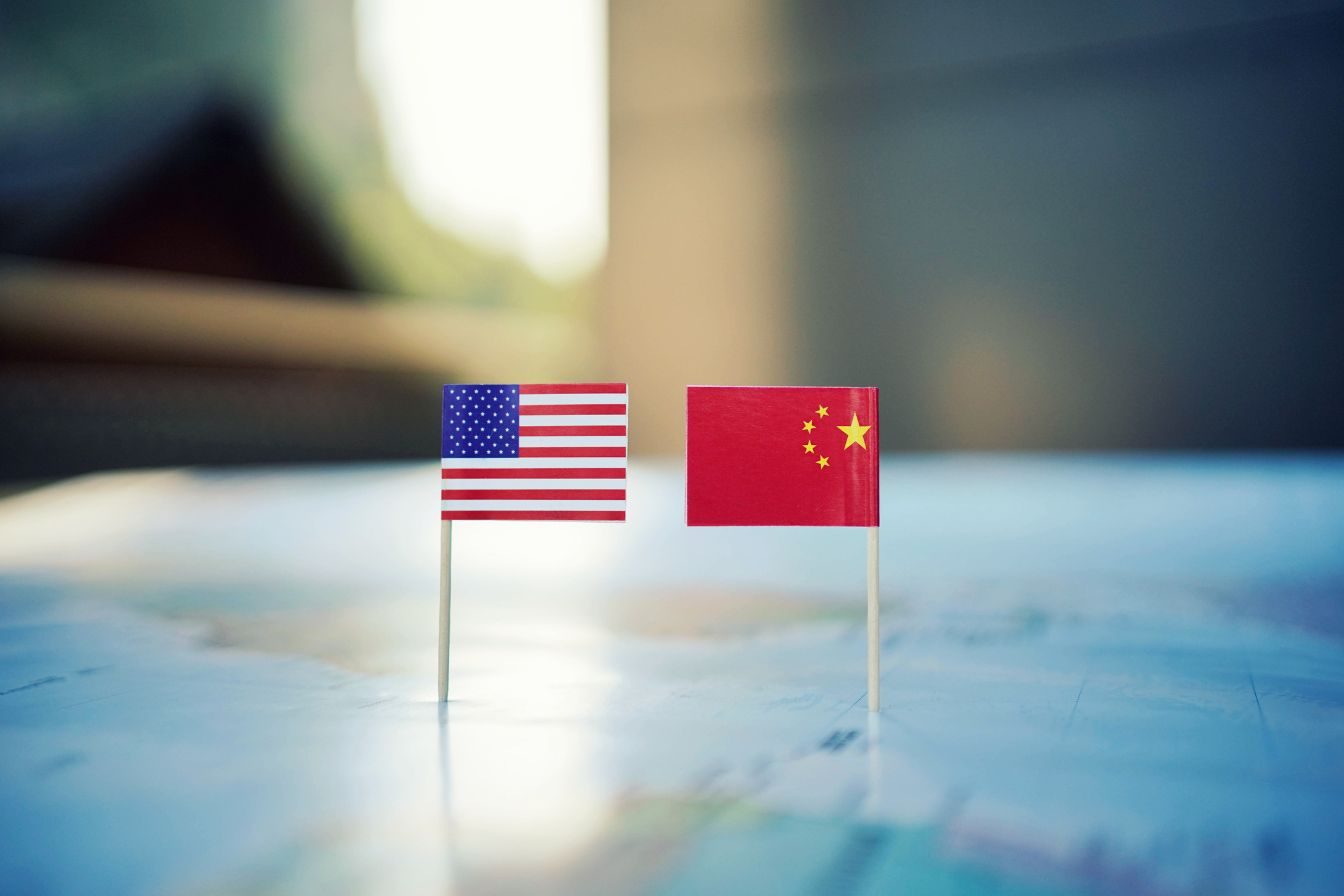Mini U.S. and China flags