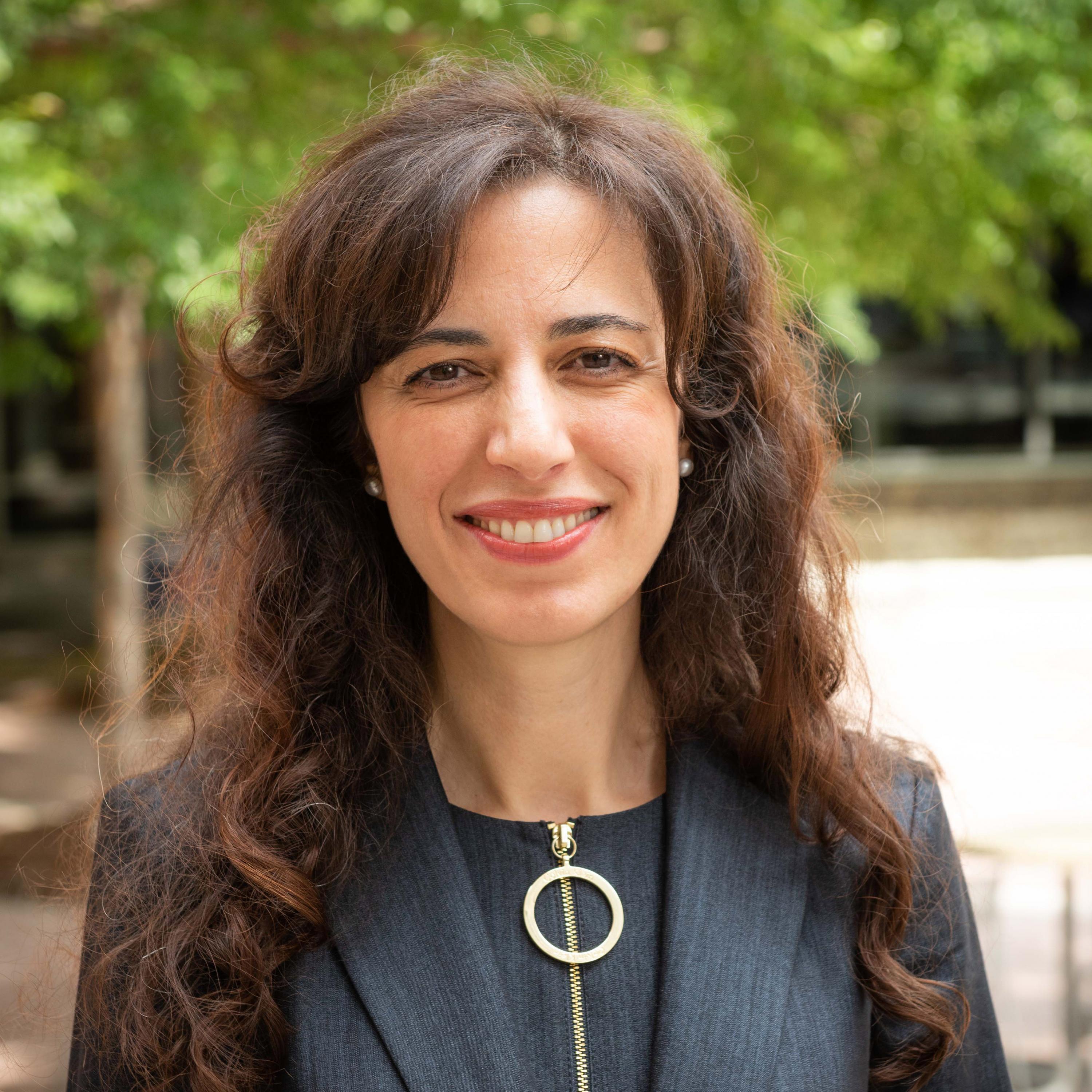 Pinar headshot, researcher who studied hybrid learning benefits