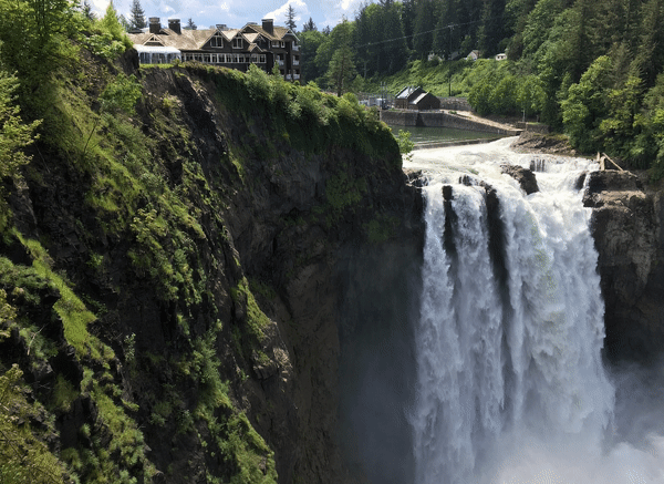 Animated photo of a waterfall