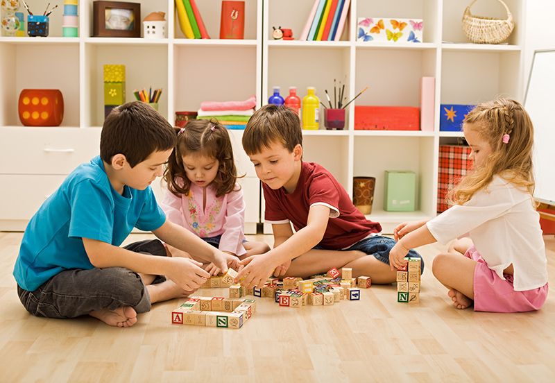 kids playing with blocks