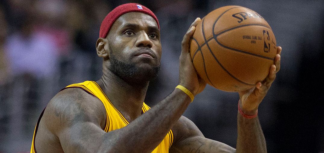 Study Links Late-night Tweeting by NBA Players To Worse Game Performance