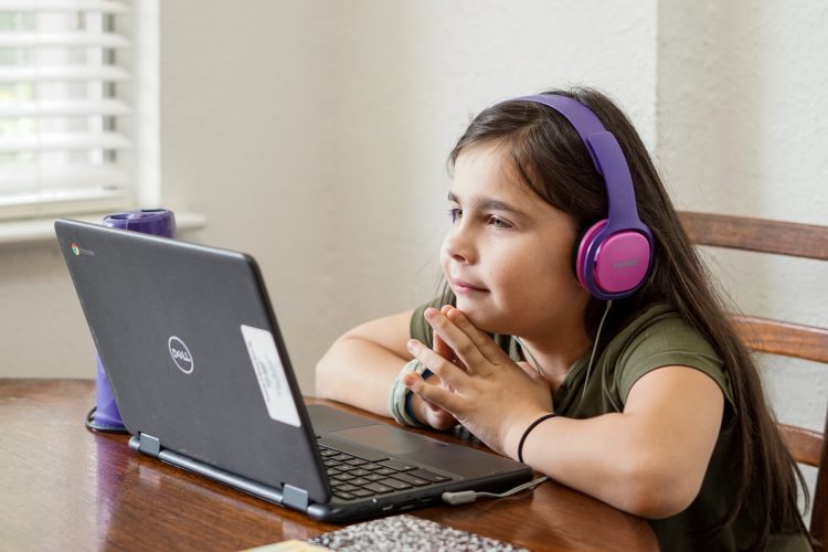 girl using computer