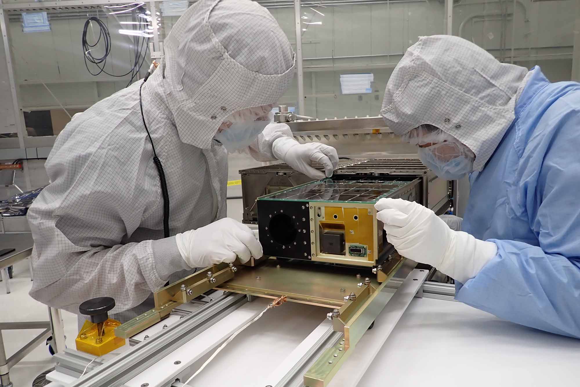 Researchers at BU working on the Cusp plasma imaging detector