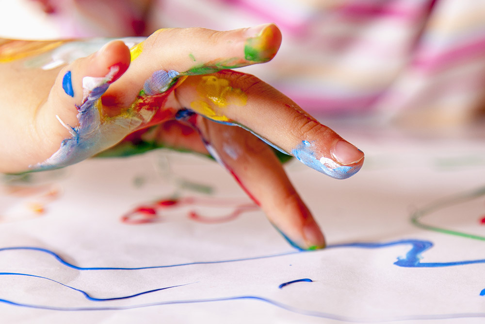 finger painting, sensory preferences